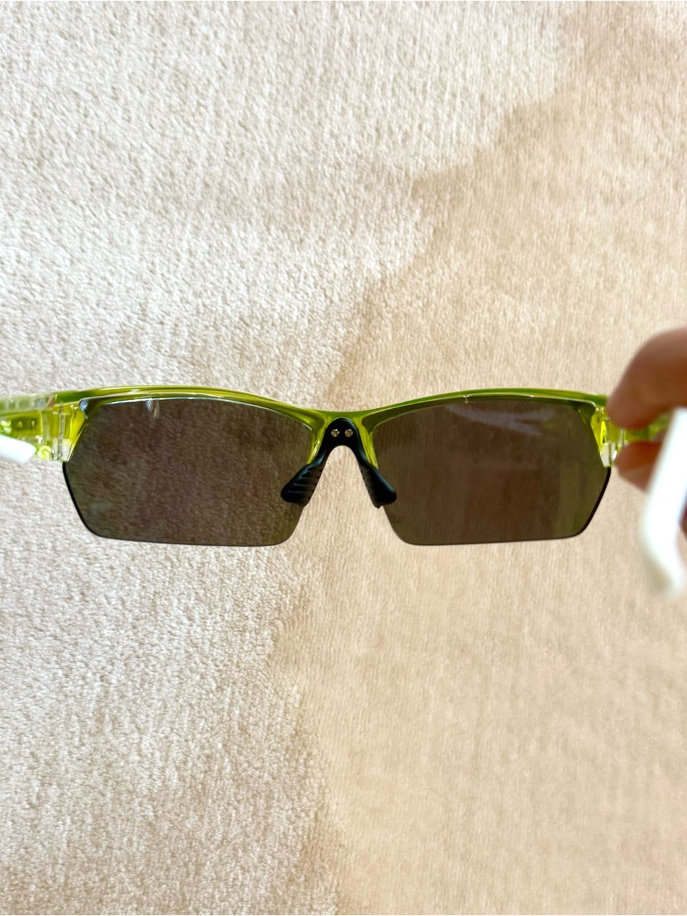 Vintage Y2K Sporty Lime Green Sunglasses with Purple Mirrored Lenses - Picture 4 of 4